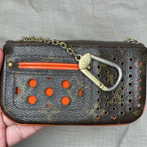 Louis Vuitton Limited Edition Key Case - Picture 1 of 6